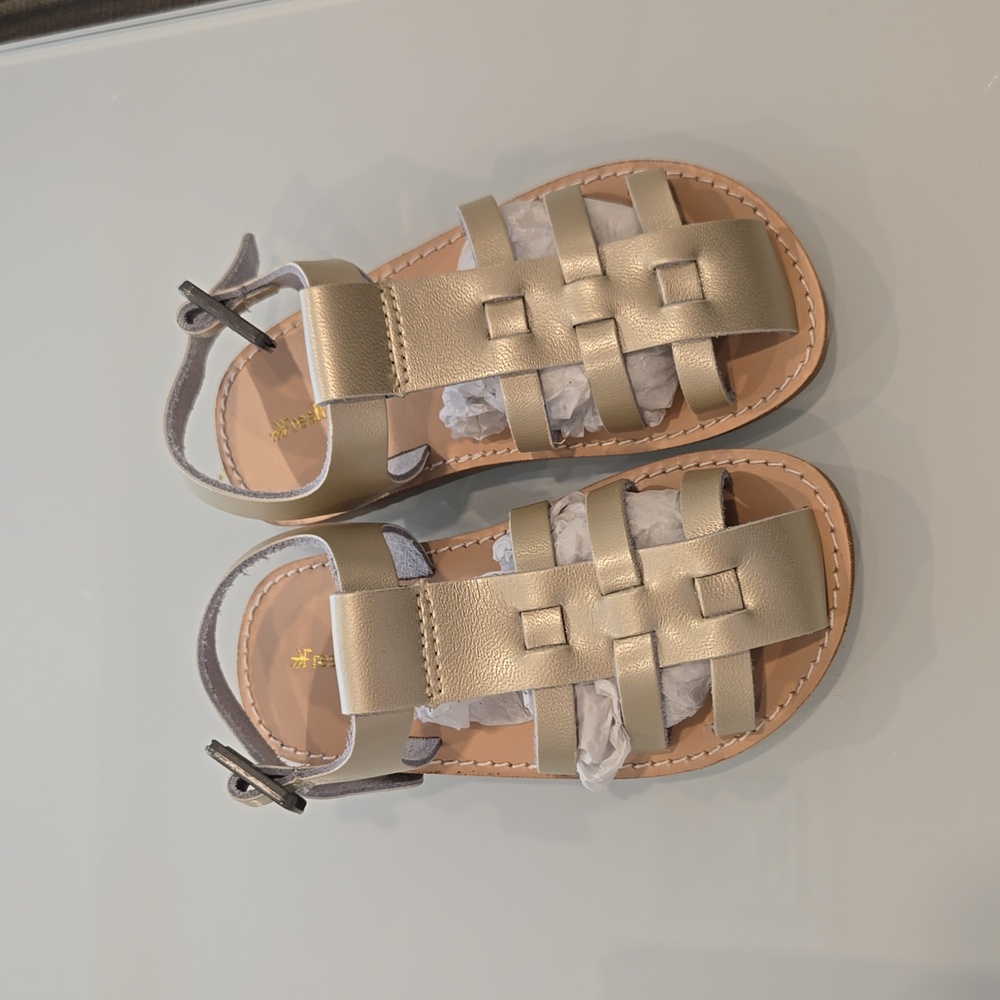 Freshly picked Bixby platinum fisherman sandals Size 6